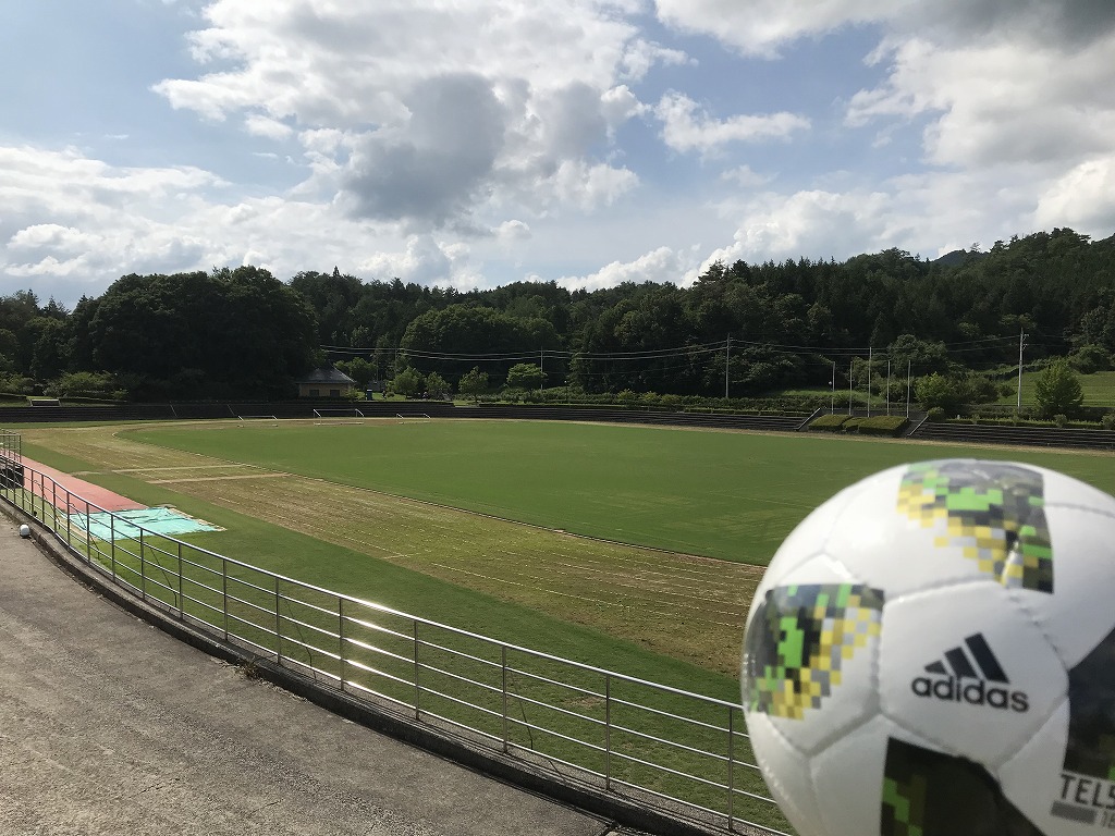 キャンプ地紹介 キレイな天然芝でサッカーするのはよろこびです 広島会場編