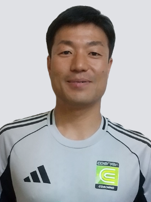 曳地　大輔